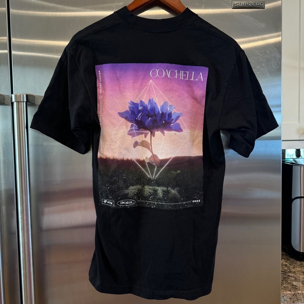 EUC Coachella 2022 x FTX NFT exclusive festival t shirt size unisex small​